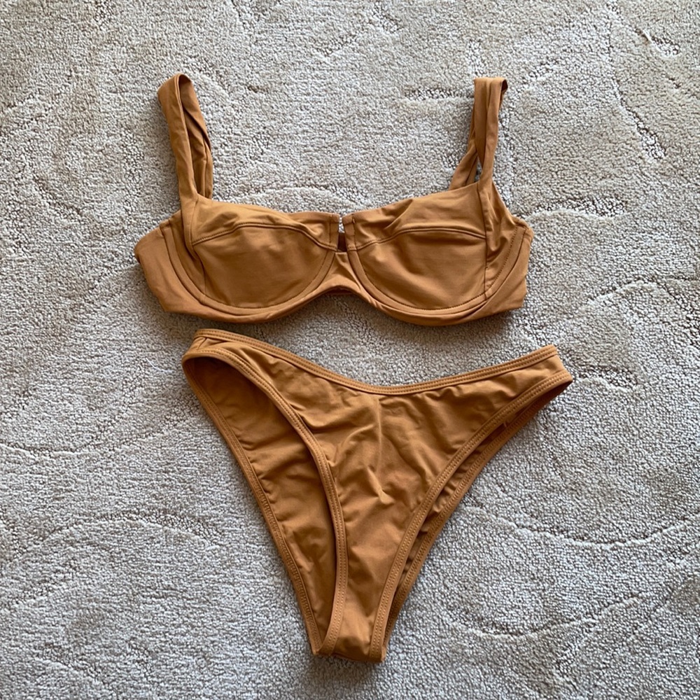 L SPACE bikini set in rust